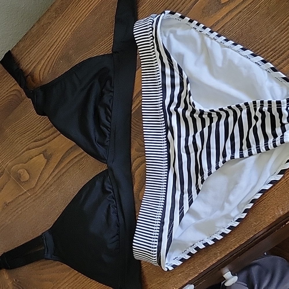 Bathing suit